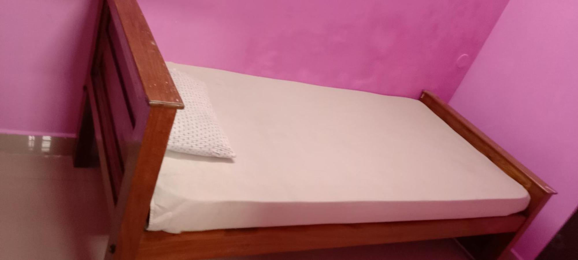 Sri Krishna Guest House Pondicherry Room photo